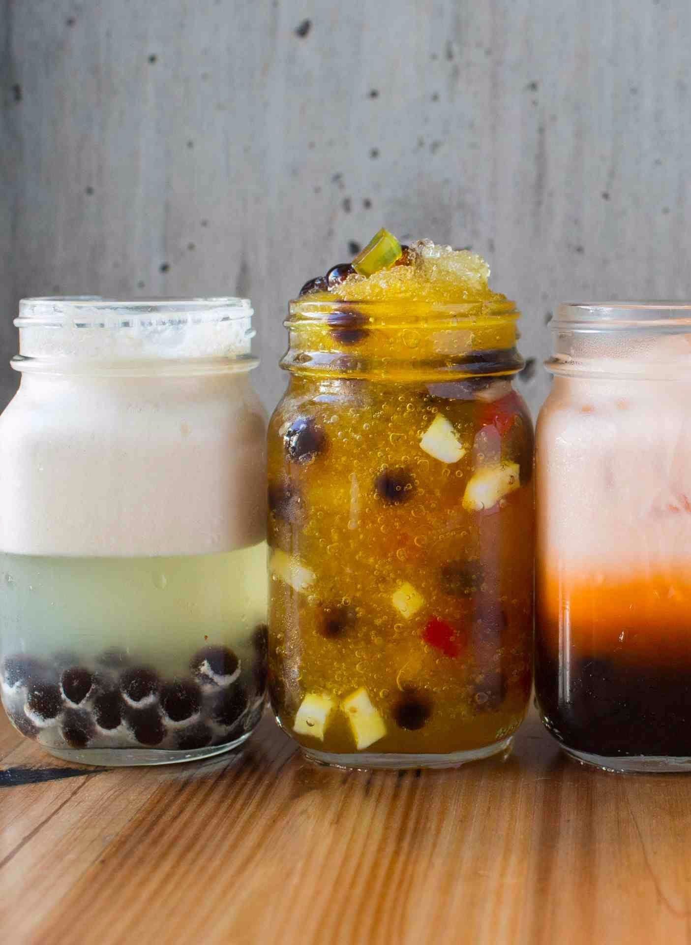 Oreebubbles milk tea and fruit tea jars with tapioca pearls